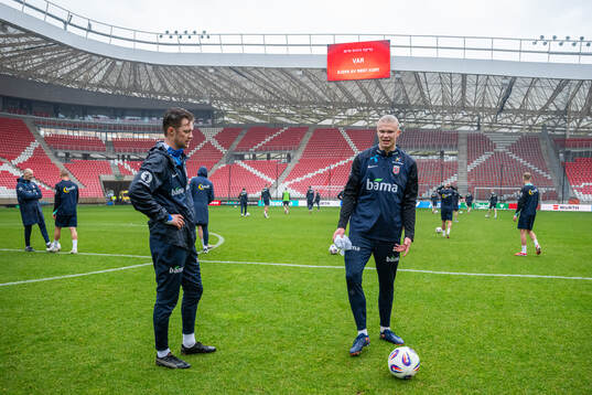 Pål Fjelde, tactical statistician, and Erling Braut