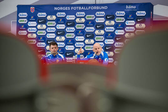 Press officer Morten Morisbak Skjønsberg and head coach