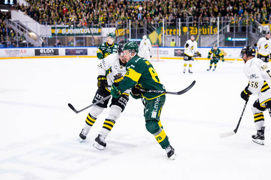 AIKs Oscar Nord och Björklövens Daniel Viksten