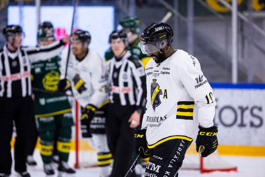 AIKs Daniel Muzito Bagenda deppar