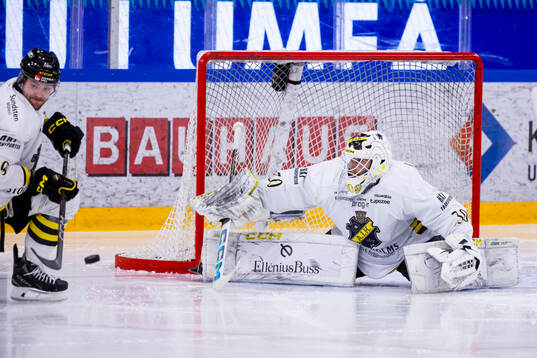 AIKs målvakt Victor Brattström
