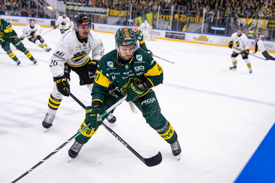 AIKs Oscar Nord och Björklövens Maxime Fortier