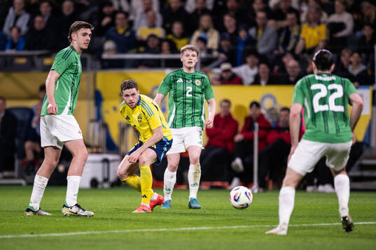 Gabriel Gudmundsson of Sweden and Terry Devlin of Northern