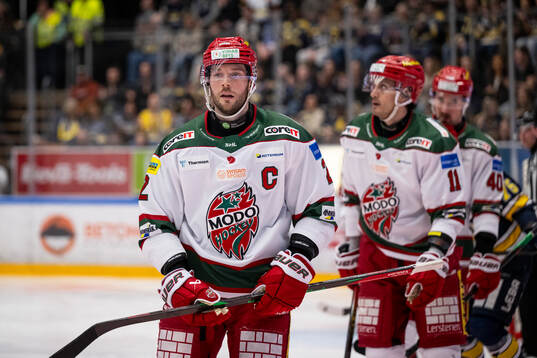 under match sex i kvalet till SHL mellan HV71 och Modo