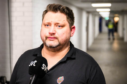 Modos tränare Mattias Karlin