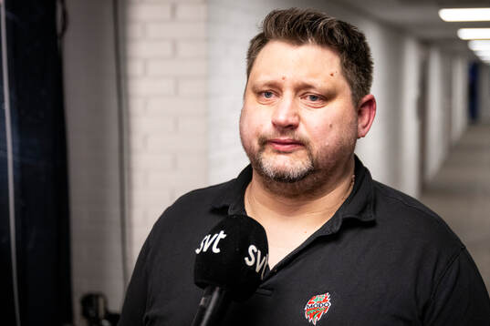 Modos tränare Mattias Karlin
