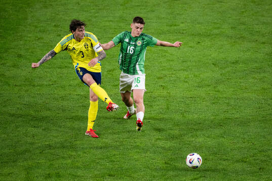 Victor Nilsson Lindelöf of Sweden and Justin Devenny of