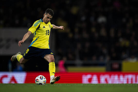 Yasin Ayari of Sweden
