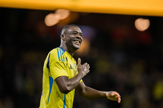 Ken Sema of Sweden celebrates his 3-0 goal