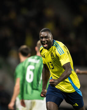 Ken Sema of Sweden celebrating his 3-0 goal