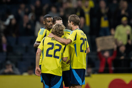 Alexander Isak, Sebastian Nanasi, and Benjamin Nygren of
