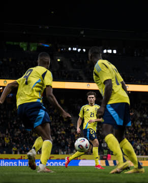 Alexander Isak, Besfort Zeneli, and Ken Sema of Sweden
