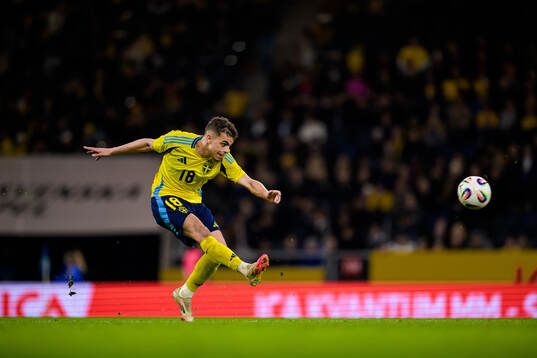 Yasin Ayari of Sweden