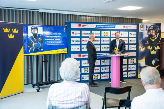 Media Manager Stefan Ladhe and Ulf Lundberg, Head Coach of