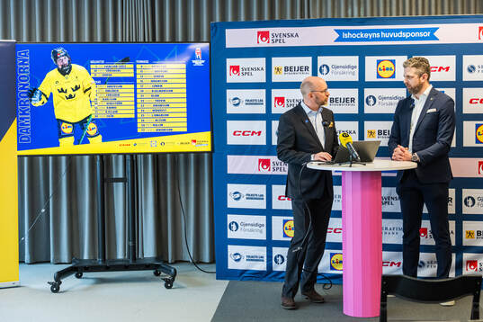 Media Manager Stefan Ladhe and Ulf Lundberg, Head Coach of