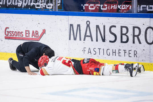 Kalmars Linus Skager har ont
