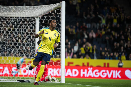 Anthony Elanga of Sweden celebrating the 5-0 goal