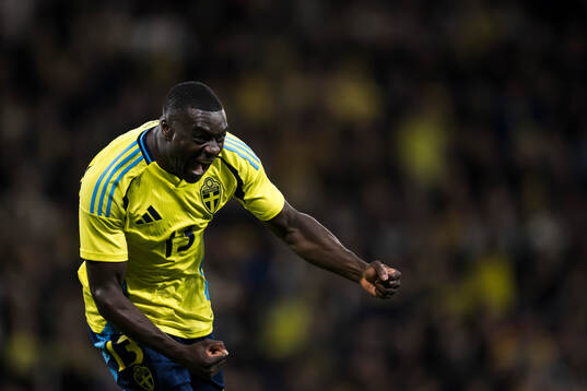Ken Sema of Sweden celebrates the 3-0 goal