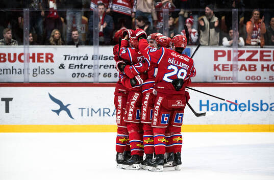 Timrås Emil Pettersson jublar