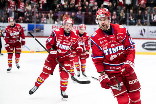 Timrås Emil Pettersson jublar