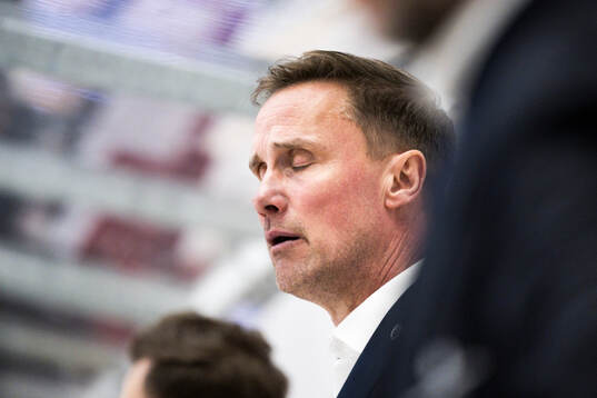 Frölundas tränare Roger Rönnberg deppar