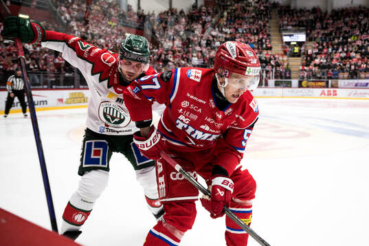 Frölundas Henrik Tömmernes och Timrås Anton Wedin