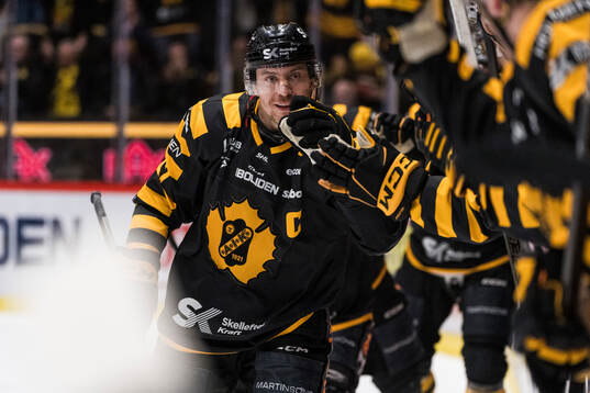 Skellefteås Pär Lindholm jublar