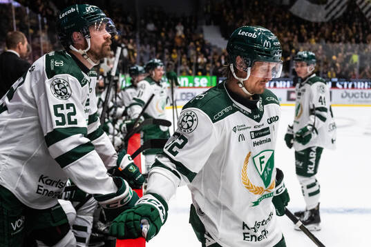 Färjestads August Tornberg och Magnus Nygren deppar