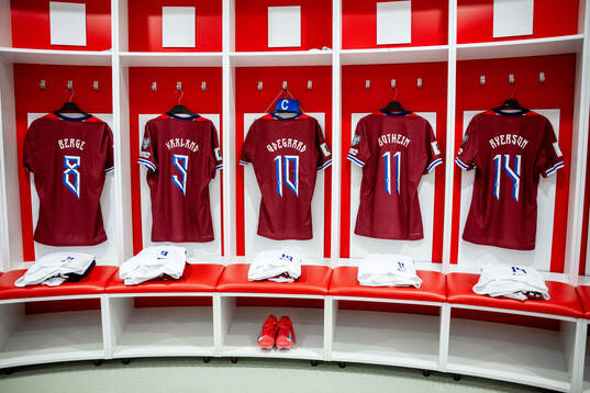 The kits of Sander Berge, Erling Braut Haaland, Martin