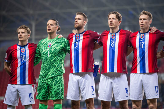 Martin Ødegaard, goalkeeper Ørjan Håskjold Nyland,