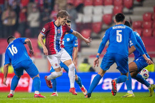 Martin Ødegaard of Norway with the assist to the 1-4 goal
