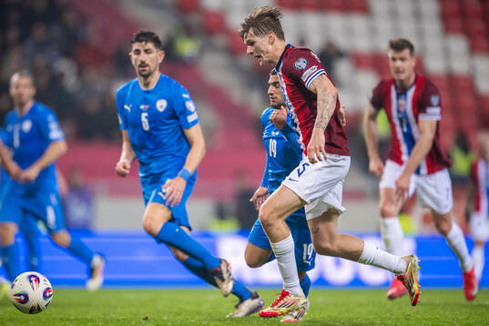 David Møller Wolfe of Norway scores the 0-1 goal