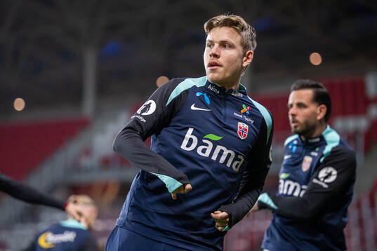 Jens Petter Hauge of Norway warms up