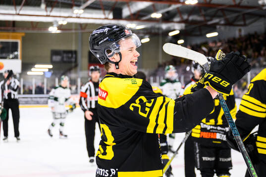 Vimmerbys Elias Lindgren jublar