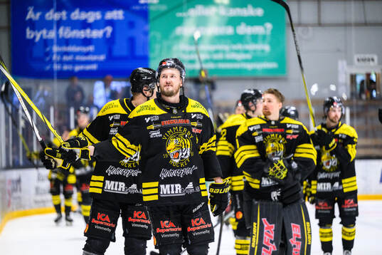Vimmerbys spelare jublar