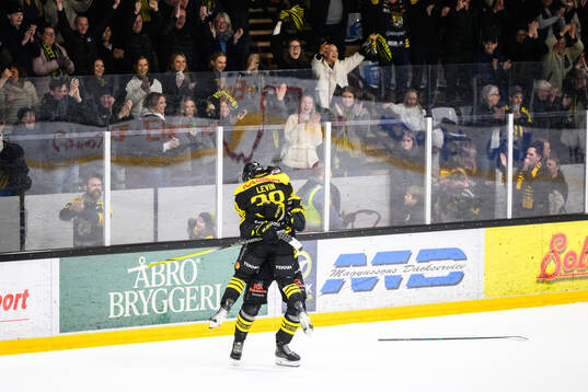 Vimmerbys Eddie Levin jublar