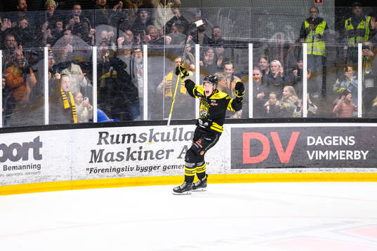 Vimmerbys Elliot Ekefjärd jublar