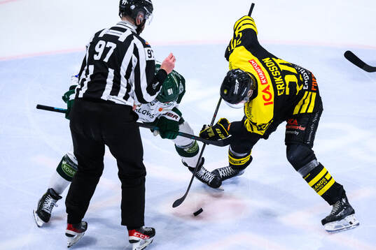 Tingsryds Artturi Toivola och Vimmerbys Hampus Eriksson