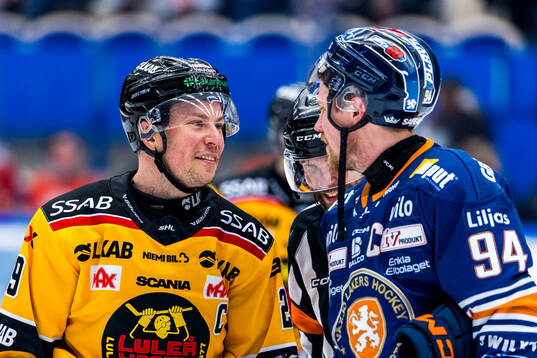 Luleås Erik Gustafsson och Växjös Joel Persson
