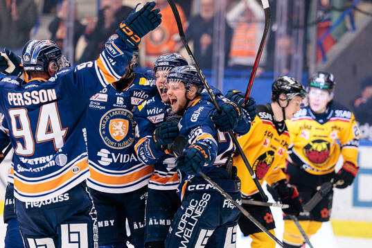 Växjös Karl Henriksson och Sebastian Strandberg jublar
