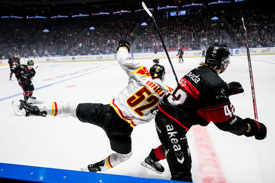 Brynäs Jack Kopacka och Malmö Redhawks Robin Salo