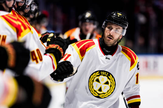 Brynäs Jordan Schroeder jublar