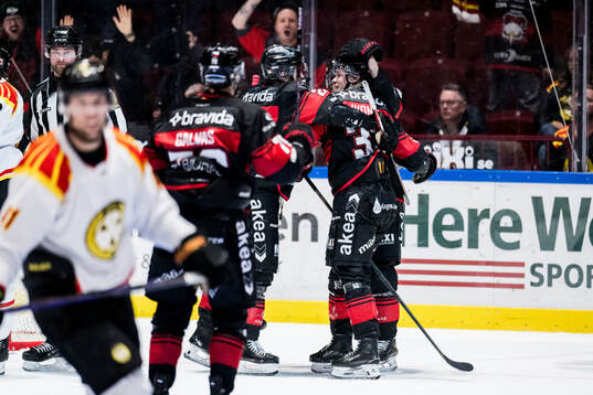 Malmö Redhawks Joona Ikonen jublar