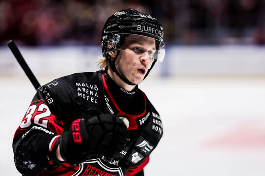 Malmö Redhawks Joona Ikonen jublar