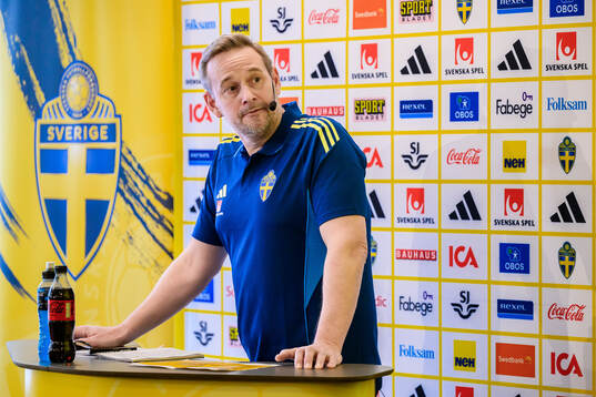 Head coach Martin Qvarmans Möller of the Swedish women's