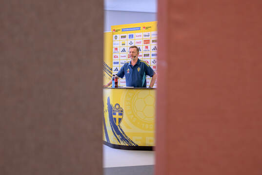 Head coach Peter Gerhardsson of the Swedish women's
