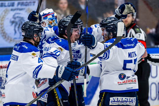 Karlskogas Alexander Ljungkrantz jublar