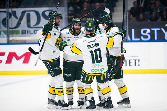 Björklövens Jesper Lindgren jublar