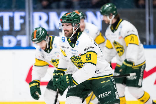 Björklövens Theoklis Theocharidis jublar