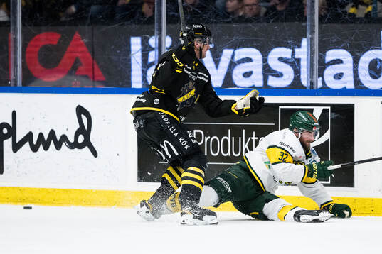 AIKs Alfred Barklund och Björklövens Jacob Olofsson